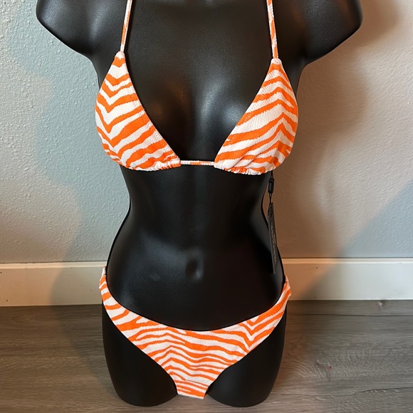 Zebra pop cheeky Bottom with string top swimsuit set. - Picture 2 of 15